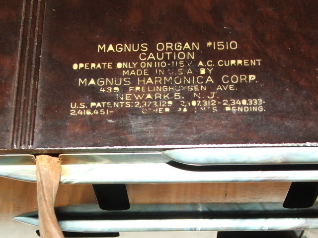 1940's Art Deco Bakelite Child's Magnus Organ # 1510
