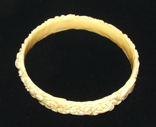 Vintage / Antique Celluloid Bangle Bracelet