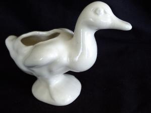 Adorable Brush McCoy Duck Planter