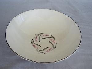 Vintage Sabin Wheat Design Veggie Bowl