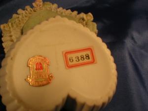 Vintage Ardalt Lenwile China Pin Cushion Covered Box