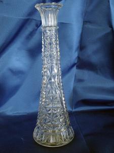 Thousand Line Stars & Bars Crystal Bud Vase