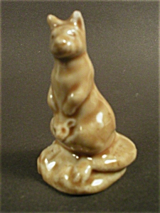 Wade Kangaroo - Brown Whimsie