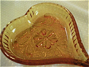 Sandwich Pattern Heart Shape Ashtray/Pin Dish