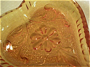 Sandwich Pattern Heart Shape Ashtray/Pin Dish
