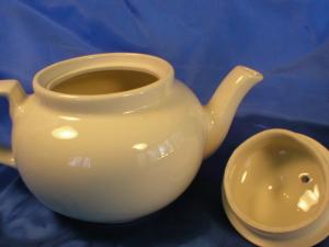 Hall China Boston Shape 4-Cup Teapot