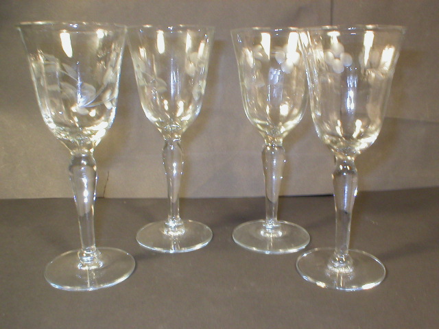 Set of Four Pretty Rib Optic Cut Glass 3oz Wine Stems