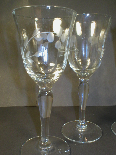 Set of Four Pretty Rib Optic Cut Glass 3oz Wine Stems