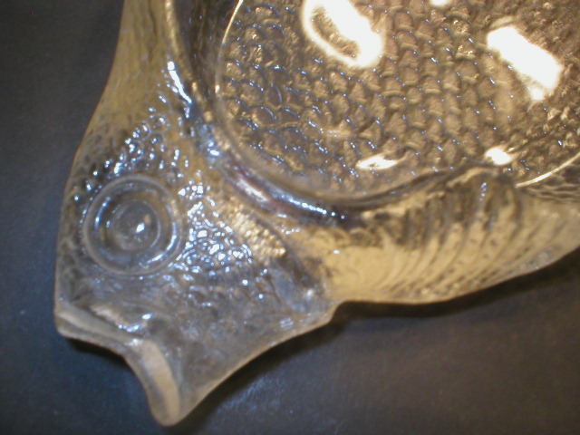 Really Nice Figural Glass Fish Bone Dish