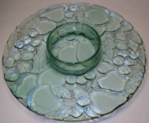 Pretty Blue Indiana Glass Fruit Pattern Chip & Dip