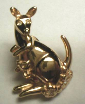 Avon Goldtone Kangaroo Lapel Pin