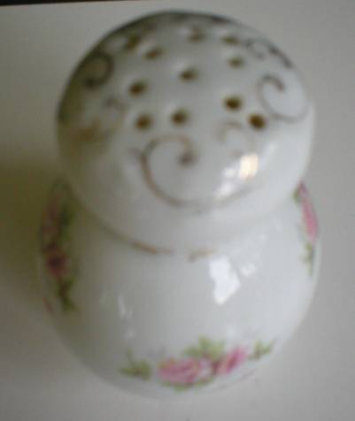 Sweet Bavaria Z. S. & Co. Pink Roses Shaker