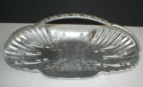 Sweet Aluminumware Handled Bread Basket