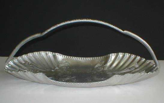 Sweet Aluminumware Handled Bread Basket