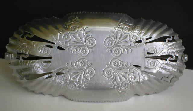 Sweet Aluminumware Handled Bread Basket