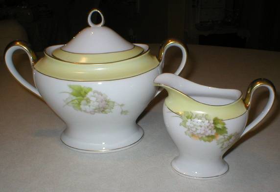 Gorgeous Tirschenreuth White Violets Covered Sugar & Creamer