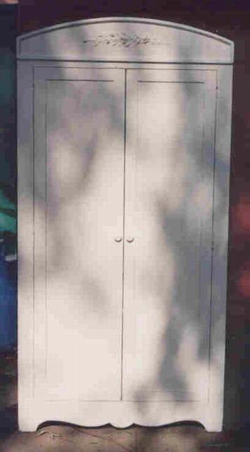 The Lynne Armoire