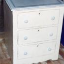 Classic Side Dresser with Scalloped Bottom