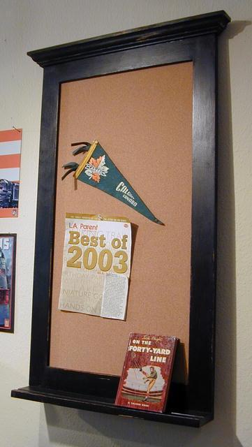 Crown Top Corkboard or Chalkboard