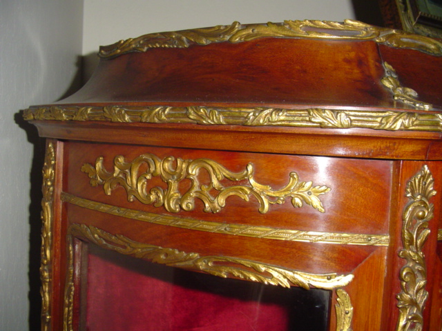 Louis XV Vitrine Vernis Martin