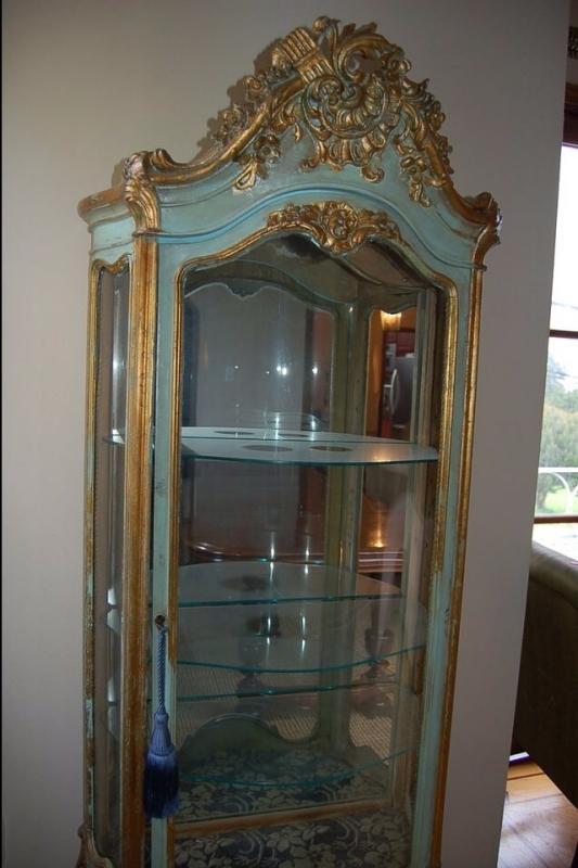 Louis XVI Vitrine