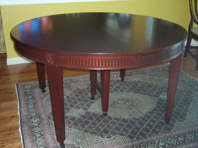 Hepplewhite Mahogany Table