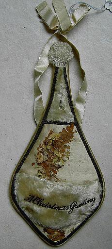 Victorian Christmas jewlery holder
