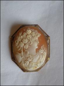 Exquisite Shell Cameo Brooch/Pin, Circa 1900