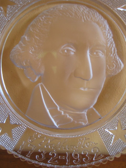 WASHINGTON Bicentennial Pattern Glass Plate 1932