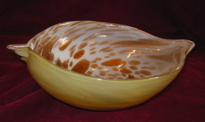 MURANO Glass LEAF Bowl - Reds and Gold -