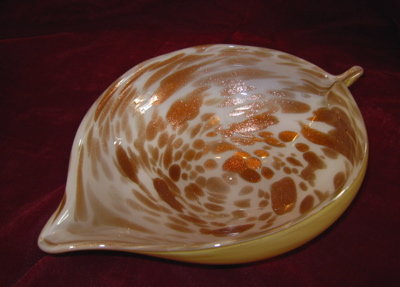 MURANO Glass LEAF Bowl - Reds and Gold -