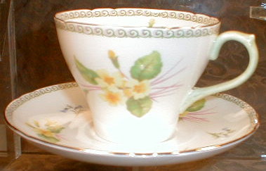 SHELLEY Yellow PRIMROSES Tea CUP and Saucer -