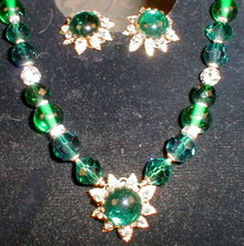 DeMARIO Necklace Earring SET VINTAGE Green