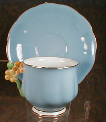 FLOWER Handle Cup & Saucer Royal ALBERT Crown