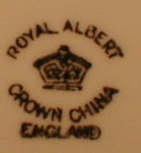 FLOWER Handle Cup & Saucer Royal ALBERT Crown