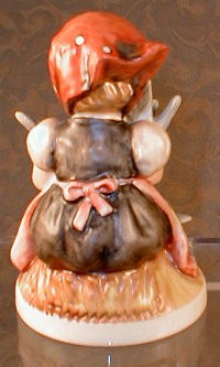 HUMMEL Cinderella 337 Girl w/ Birds TMK5