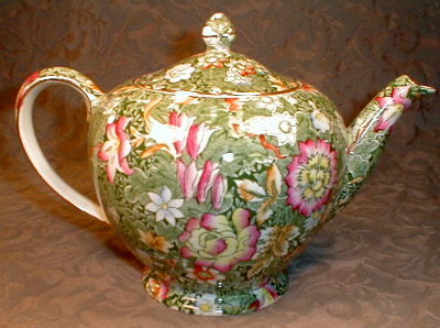 CHINTZ Garden TEAPOT - Royal WINTON - Antique -
