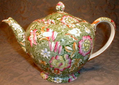 CHINTZ Garden TEAPOT - Royal WINTON - Antique -