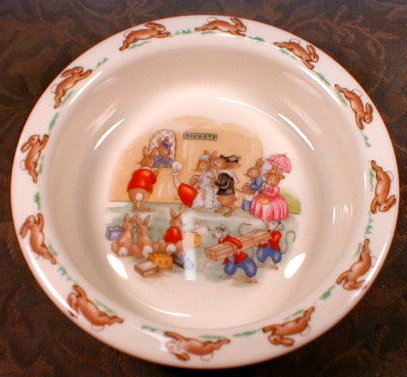 BUNNYKINS Baby BOWL Railroad Station - DOULTON-