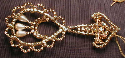 HUGE Pin with DANGLES - Very LARGE - Vintage -