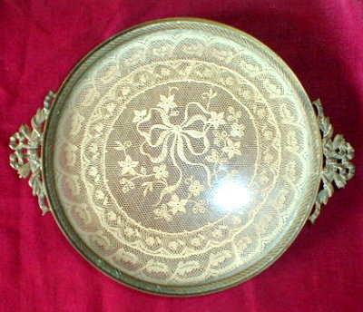 LACE Vanity TRAY Round 2 HANDLES - ANTIQUE -