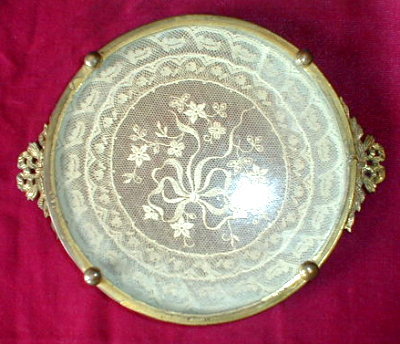 LACE Vanity TRAY Round 2 HANDLES - ANTIQUE -