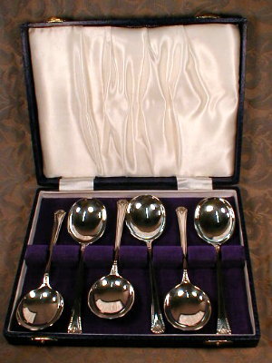 SHEFFIELD Trifle SPOONS Silverplate -SET of 6-