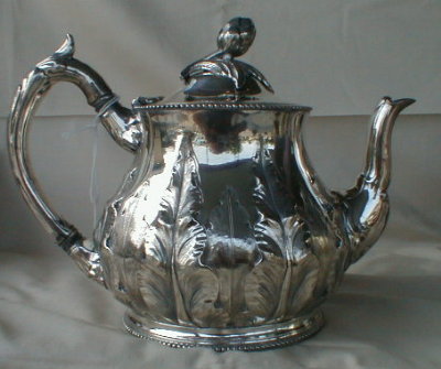 REPOUSSE Silver TEAPOT English -ANTIQUE-