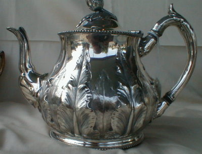 REPOUSSE Silver TEAPOT English -ANTIQUE-