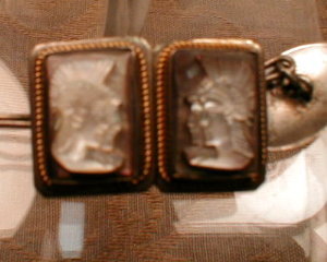 Cameo CUFFlinks SET Silver MOP - ANTIQUE -