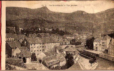 FRENCH PostCARD Book La Bourboule -12 CARDS-