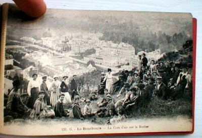 FRENCH PostCARD Book La Bourboule -12 CARDS-