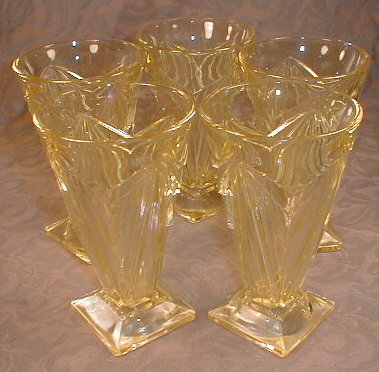 PYRAMID Yellow GLASS Tumblers -5- VINTAGE -