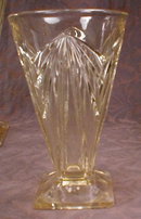 PYRAMID Yellow GLASS Tumblers -5- VINTAGE -